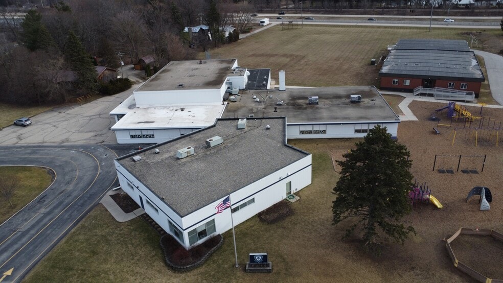 More Photos Of N50W35057 Wisconsin Ave, Oconomowoc Specialty For Sale