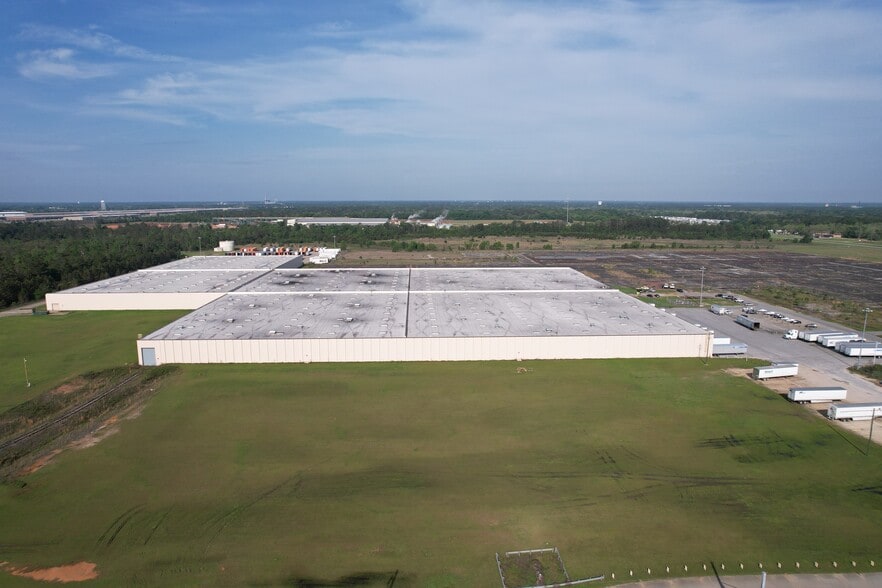 More Photos Of 3300 Sylvester Rd, Albany Manufacturing For Sale