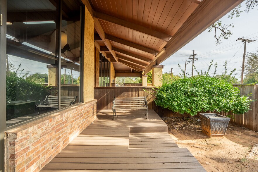 More Photos Of 5102 Salem Ave, Lubbock Medical For Sale