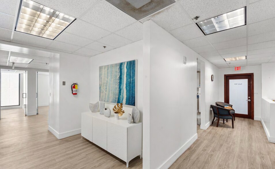 More Photos Of 66-68 W Flagler St, Miami Loft Creative Space For Sale