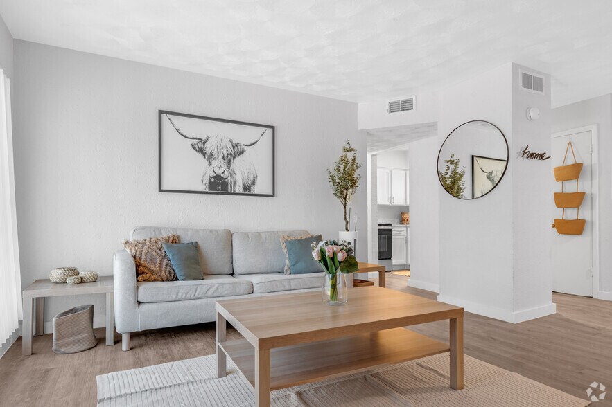 More Photos Of 3706 W 8th St, Dallas Apartments For Sale
