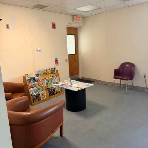 More Photos Of 1294 Chapel St, New Haven Office Residential For Sale
