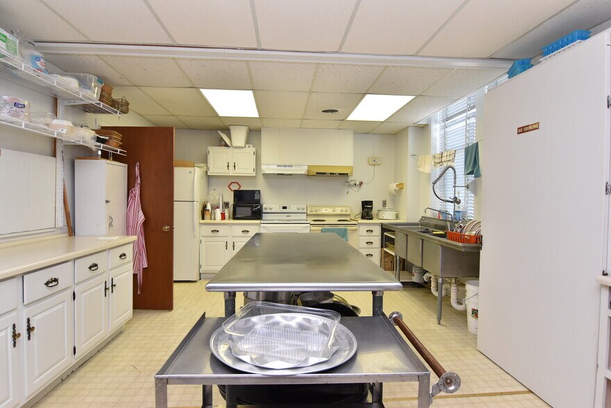 More Photos Of 125 Causey Ave, Milford Office For Sale