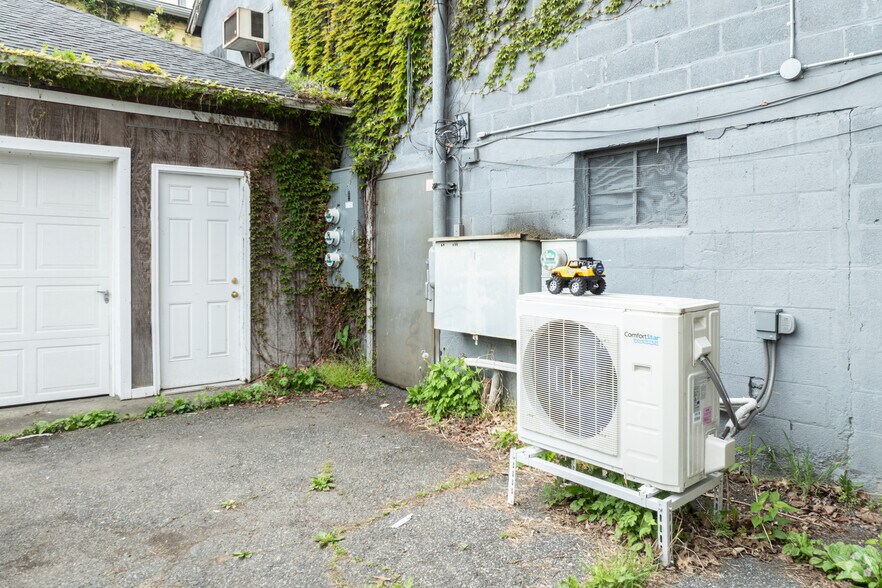 More Photos Of 310 Main St, Highland Falls Fast Food For Lease