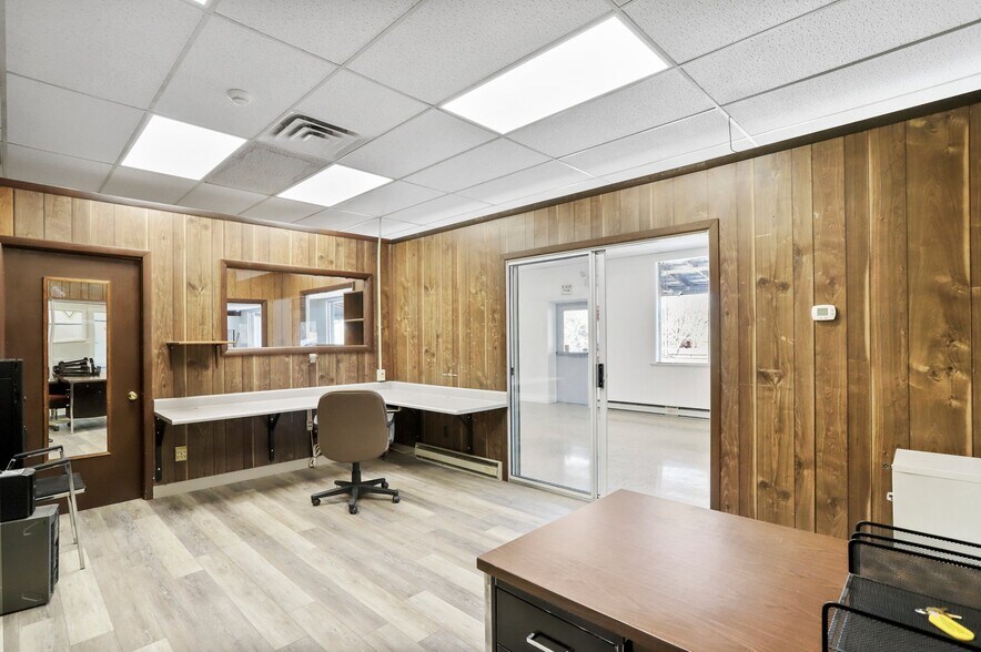 More Photos Of 12258 Buchanan Trl W, Mercersburg Flex For Lease