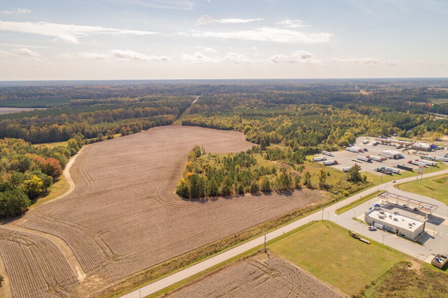 More Photos Of 700 Moores Ferry Rd, Skippers Land For Sale