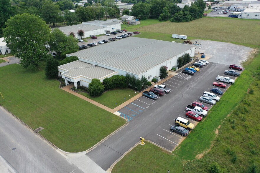 More Photos Of 1011 Cedar Lake Rd SE, Decatur Warehouse For Lease