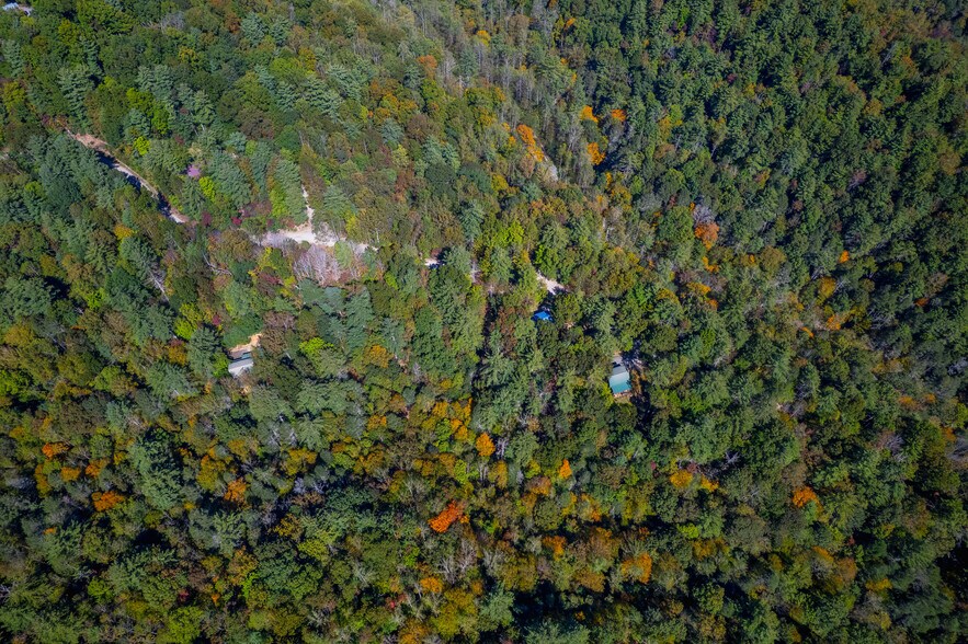 More Photos Of 1105 Fall Creek Rd, Purlear Apartments For Sale