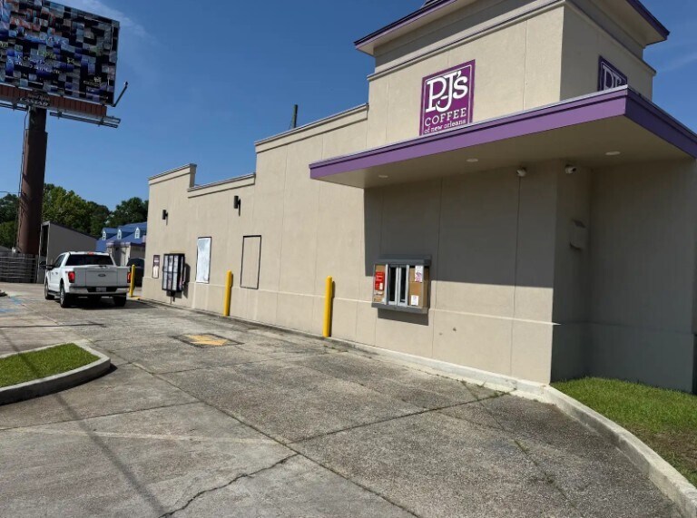 More Photos Of 10439 Diberville Blvd, D'Iberville General Retail For Lease