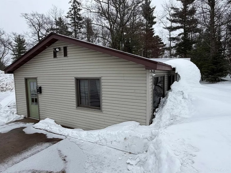More Photos Of 7 Brebner Rd E, Negaunee Flex For Sale