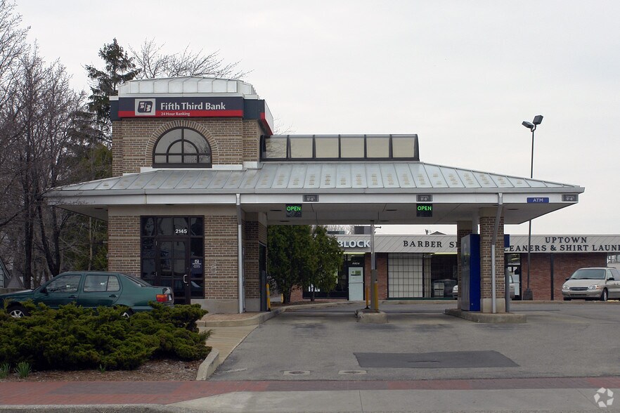More Photos Of 2145 Wealthy St SE, Grand Rapids Bank For Sale