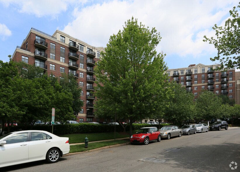 More Photos Of 3401 38th St NW, Washington Apartments For Lease