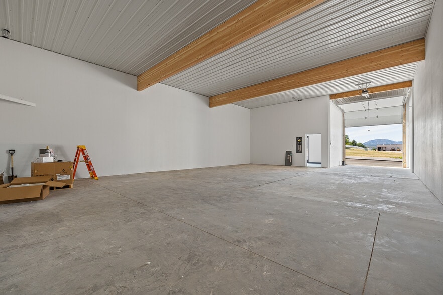 More Photos Of 320 S 26th St, Spearfish Storefront Retail Office For Sale