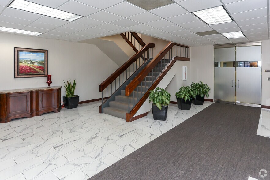 More Photos Of 2301 Ohio Dr, Plano Office For Lease