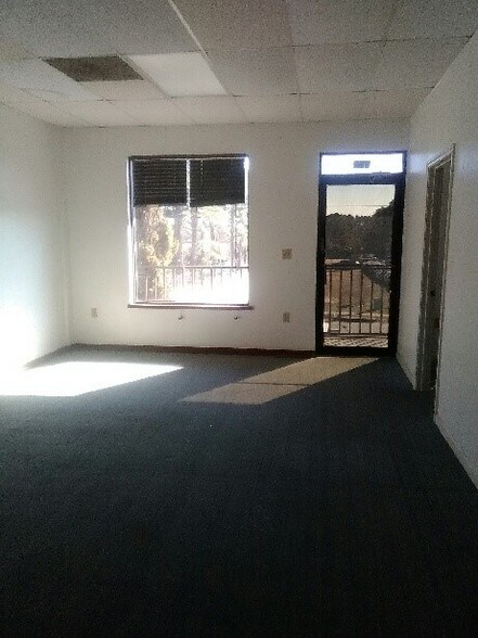 More Photos Of 119 Hollywood Blvd, Fort Walton Beach Flex For Lease