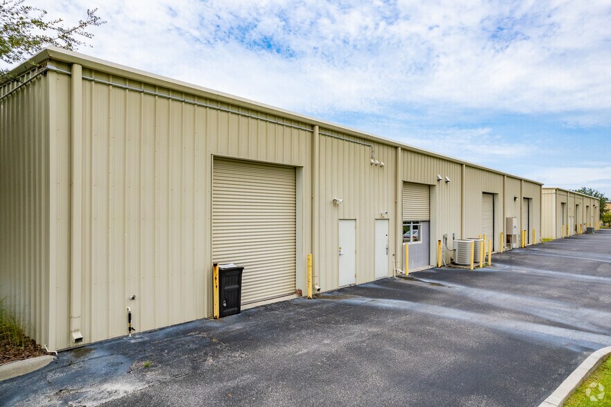 More Photos Of 2412 Merchant Ave, Odessa Warehouse For Sale