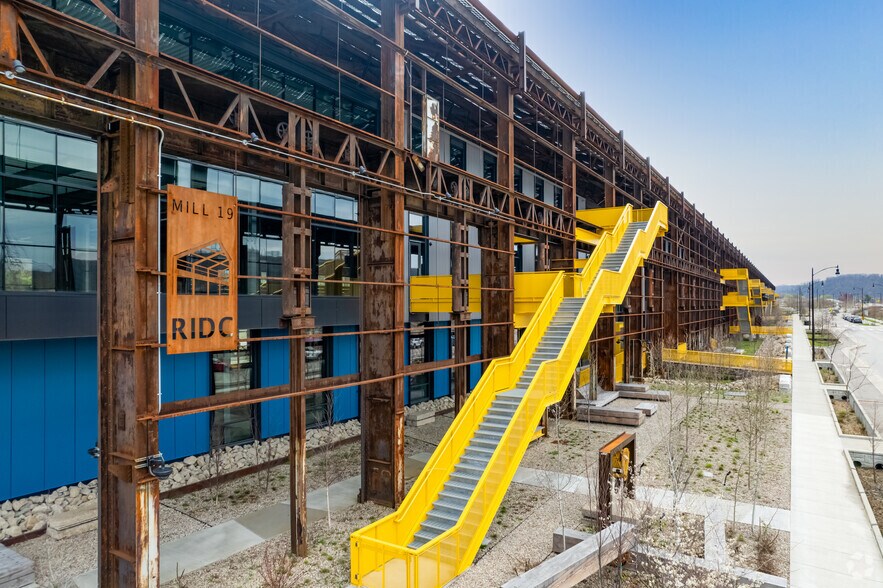 More Photos Of 4300 Lytle St, Pittsburgh Office For Lease
