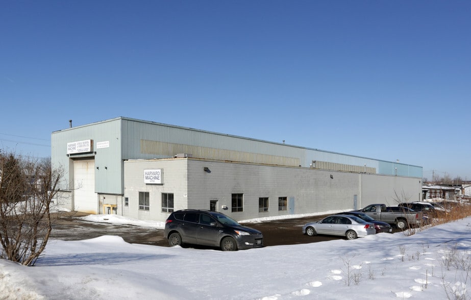 More Photos Of 210 Bishop St N, Cambridge Warehouse For Sale