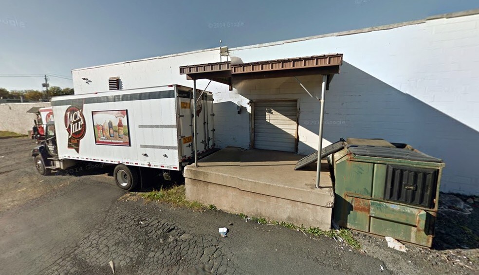 More Photos Of 864-872 N Gilmore St, Allentown Industrial For Sale
