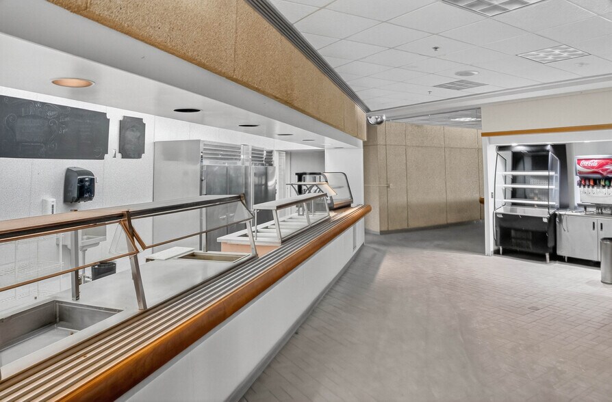 More Photos Of 555 Lake Border Dr, Apopka Office For Sale