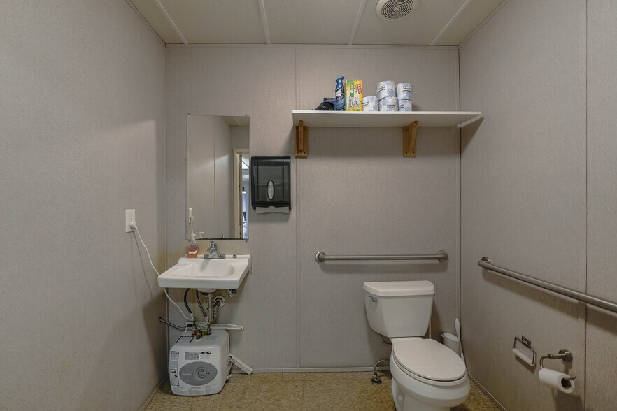 More Photos Of 2021 Shannon Pl SE, Washington Land For Lease