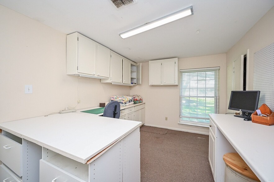 More Photos Of 18910 Carrot St, Spring Trailer Camper Park For Sale