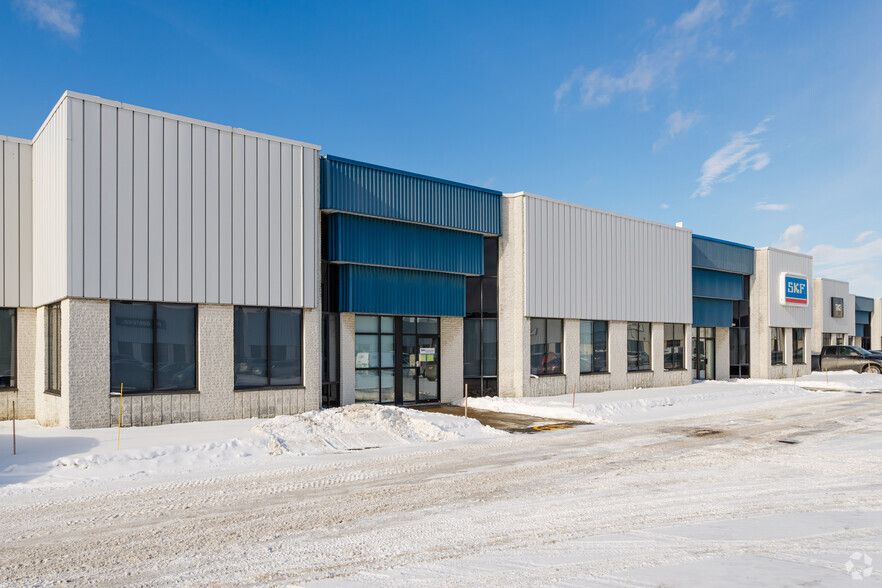 Primary Photo Of 55-117 Av Lindsay, Dorval Warehouse For Lease