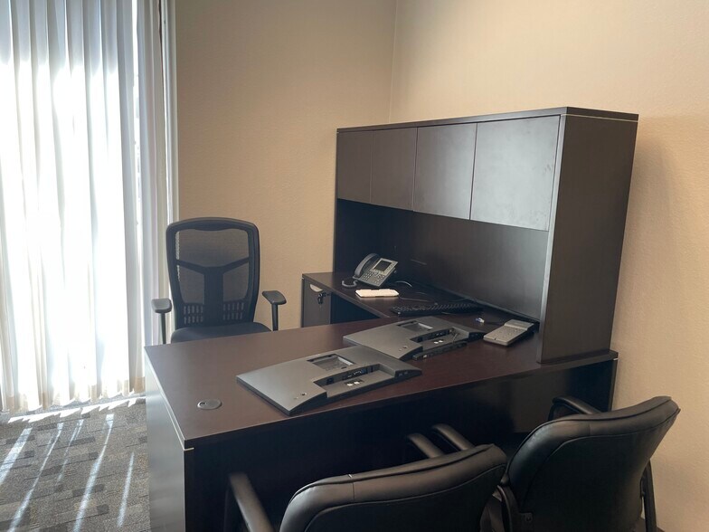 More Photos Of 540 W Plumb Ln, Reno Medical For Lease
