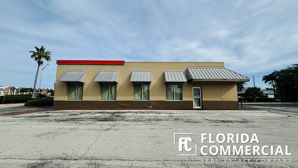 More Photos Of 920 SE Federal Hwy, Stuart Fast Food For Lease
