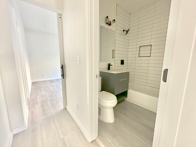 More Photos Of 1637-1639 1/2 Micheltorena St, Los Angeles Apartments For Sale