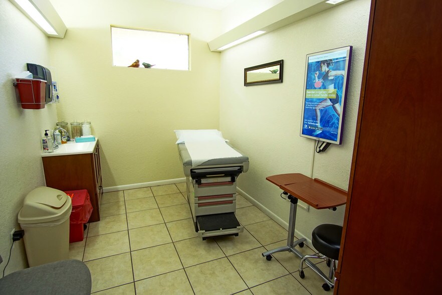 More Photos Of 1260 E Normandy Blvd, Deltona Medical For Lease