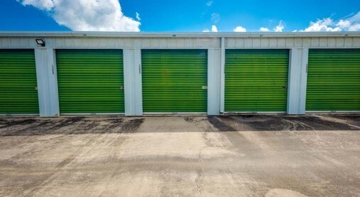 More Photos Of 2370 E Mulberry St, Angleton Self Storage For Sale