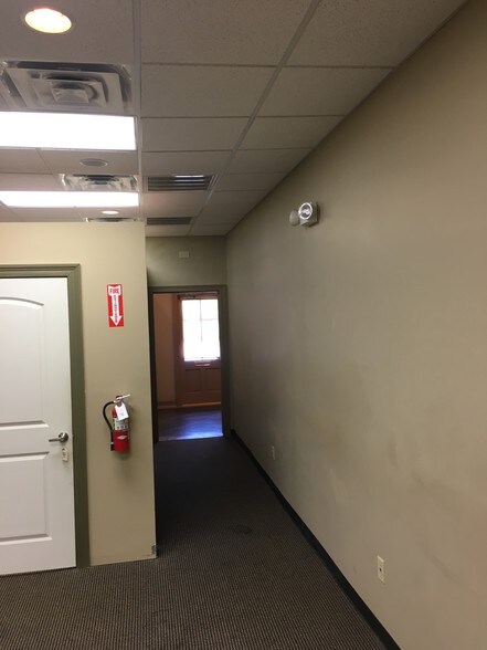 More Photos Of 13702 Coursey Blvd, Baton Rouge Office For Lease