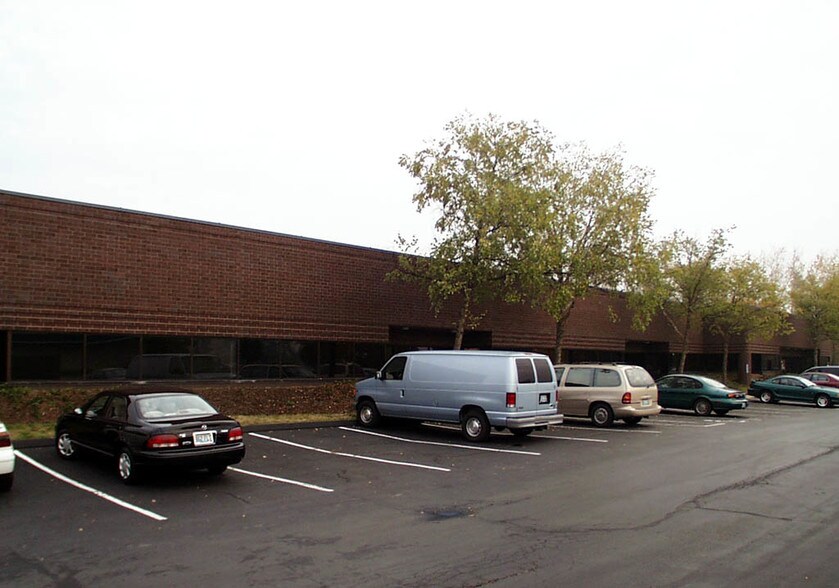 More Photos Of 307-371 Consort Dr, Manchester Flex For Lease