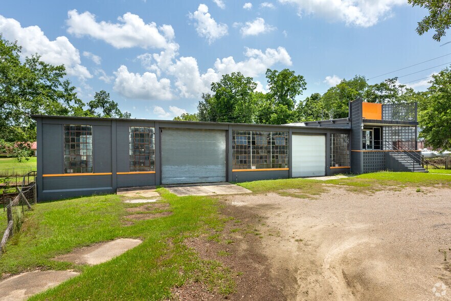 More Photos Of 765 E Washington St, Monticello Auto Repair For Sale