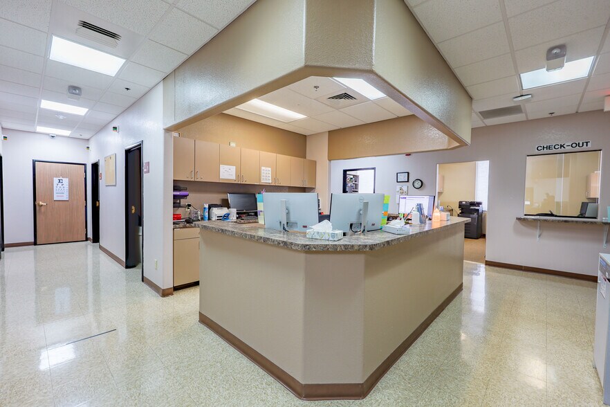 More Photos Of 1590 Paseo San Luis, Sierra Vista Medical For Lease