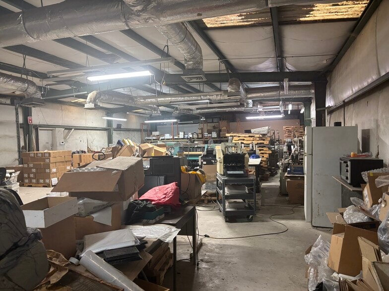 More Photos Of 2818 S Monroe St, Tallahassee Warehouse For Sale