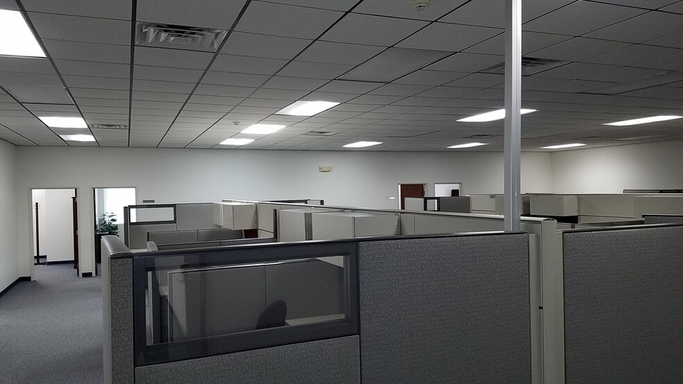 More Photos Of 8208 Salyer Dr, Wallops Island Office For Lease