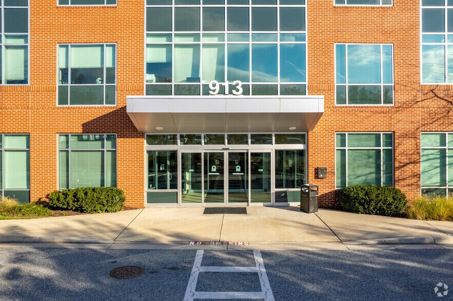 More Photos Of 913 Ridgebrook Rd, Sparks Medical For Sale