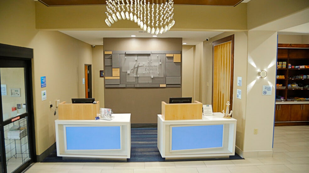 More Photos Of 2440 Gulf Fwy, Texas City Hotel For Sale
