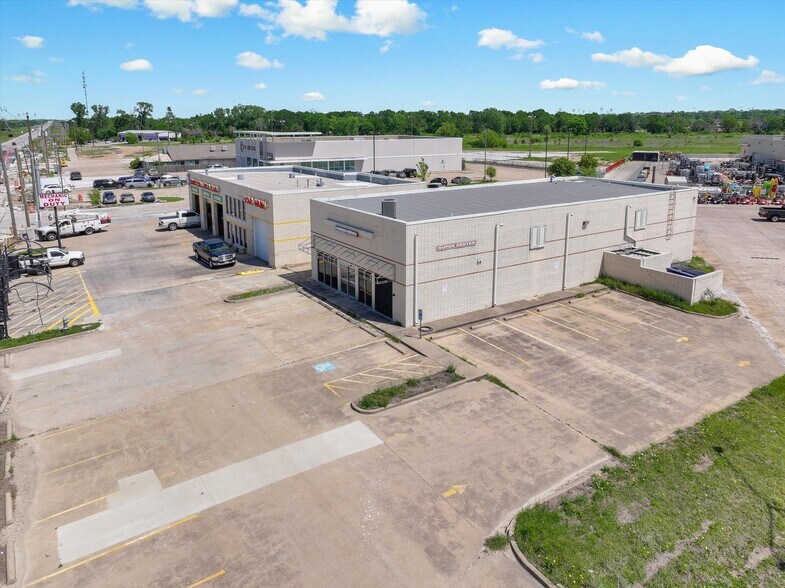 More Photos Of 94 State Highway 205, Terrell General Retail For Sale