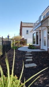 More Photos Of 533 Main St, Belleville Freestanding For Lease