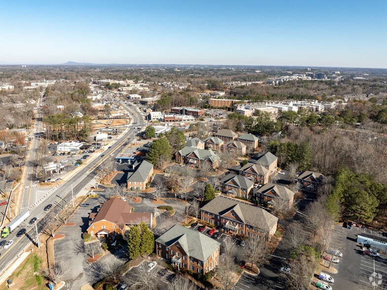 More Photos Of 284 S Main St, Alpharetta Unknown For Lease