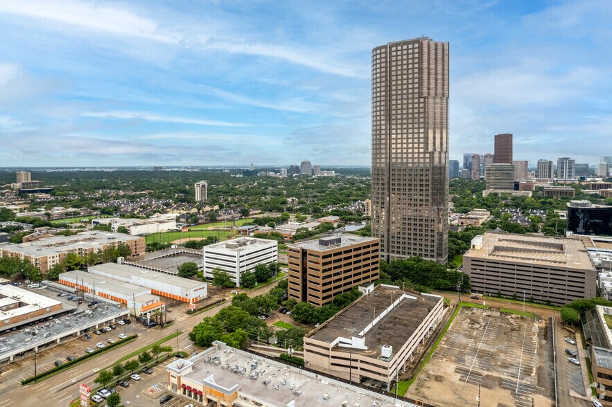 More Photos Of 5851 San Felipe St, Houston Office For Lease