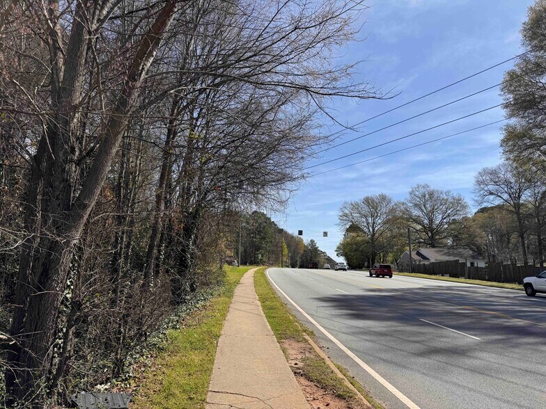 More Photos Of 0 Hwy 138 & N Main St st, Jonesboro Land For Sale