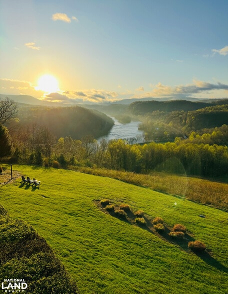 More Photos Of 125 River Ridge Dr, Pearisburg Hospitality For Sale