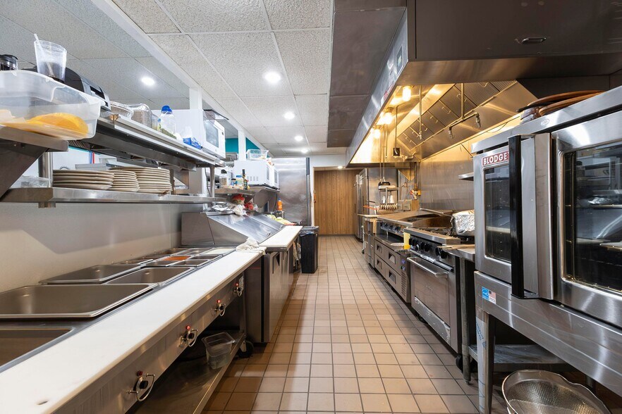 More Photos Of 118 S Main Street USA, Marceline Restaurant For Sale