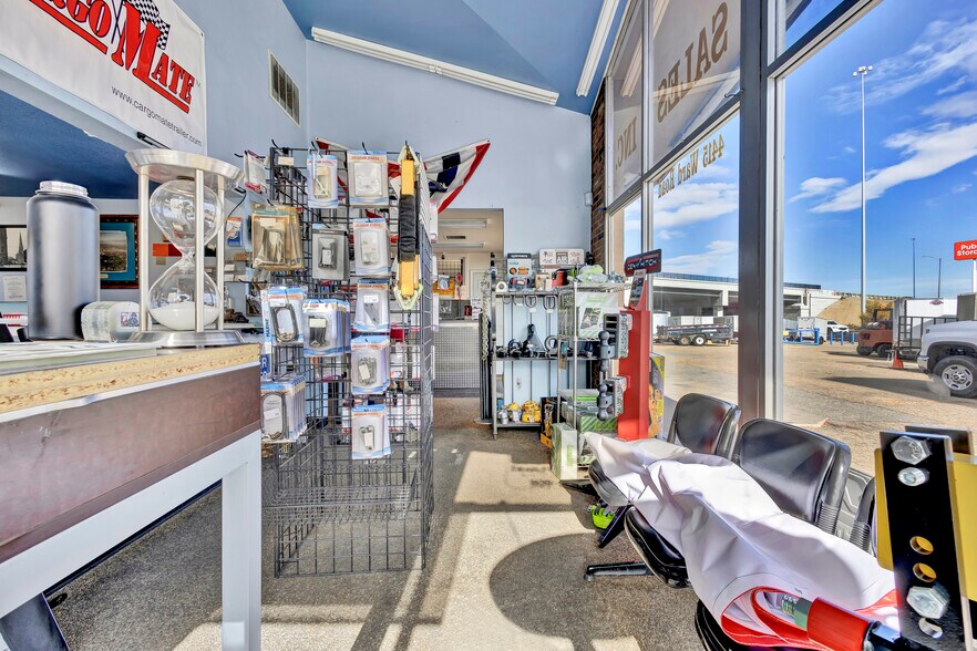 More Photos Of 4415 Ward Rd, Wheat Ridge Auto Repair For Lease