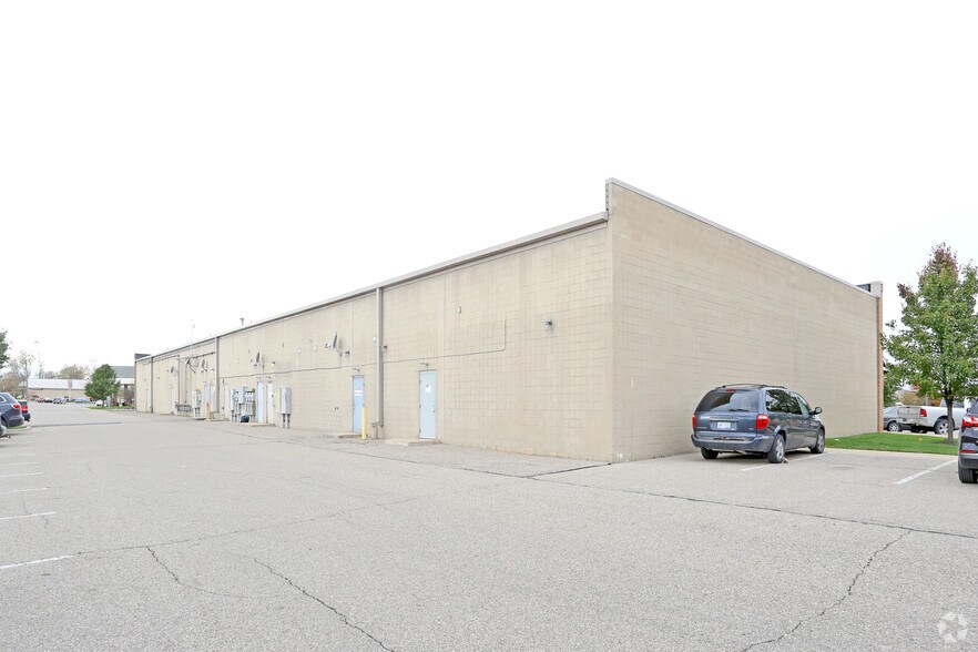 More Photos Of 66822-66900 Gratiot Ave, Richmond Unknown For Lease