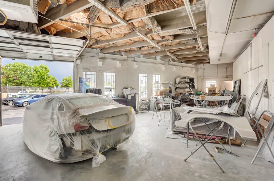 More Photos Of 8537 S Reed St, Littleton Auto Repair For Sale